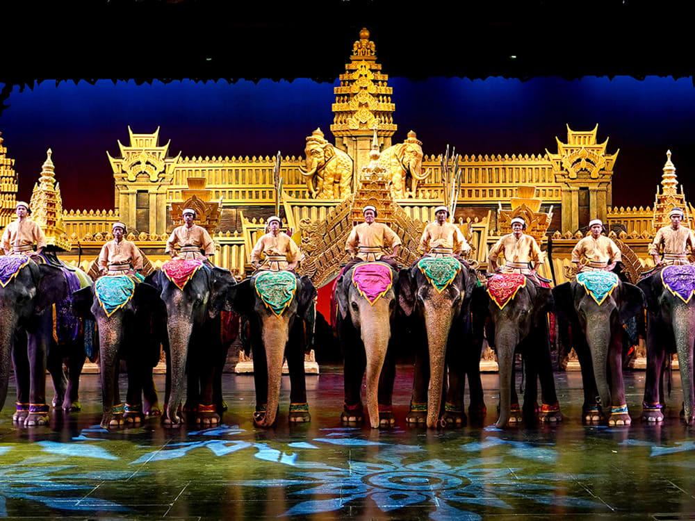 プーケットファンタシー入場券 タイ最大級のテーマパークで人気の象や