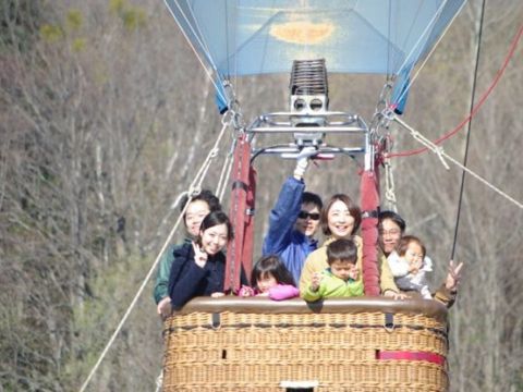 熱気球体験 係留フライトなので安心！ふわりと浮き上がる熱気球の上から富良野の絶景を堪能！＜4～10月／指定ホテル送迎可能／富良野市＞