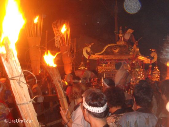 【10月22日(木)限定】「鞍馬の火祭」鑑賞ツアー 深夜のフィナーレまで鑑賞できる夜食付きプラン＜6時間／専用車移動／京都市＞