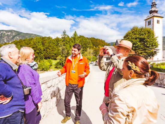 アルプスの瞳・ブレッドとボーヒン湖 1日観光ツアー 中世の町シュコーフィア・ロカにも立ち寄り＜4月～10月／英語／リュブリャナ発＞