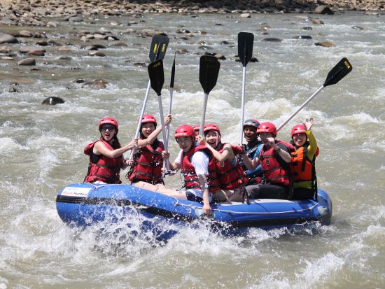 マリマリ・カルチャービレッジ＋キウル川ラフティング　サバ州の文化体験とアクティビティを1日で楽しめるセットプラン＜英語ガイド／昼食付／コタキナバル発＞