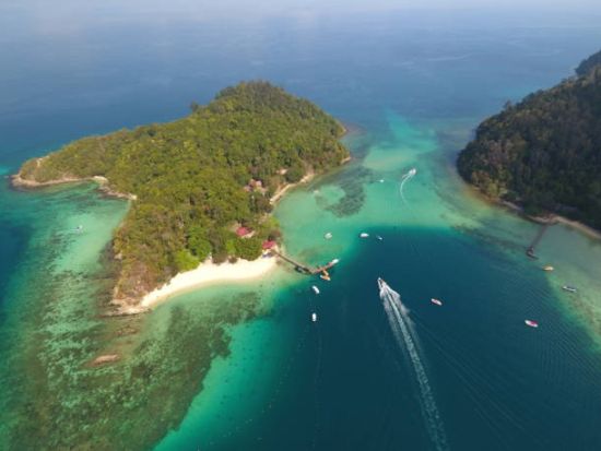 サピ島／マムティック島のいずれかに上陸！シュノーケリングツアー＜1日／英語／昼食付／コタキナバル発＞