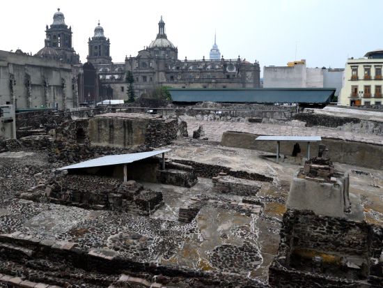 メキシコシティの2大博物館周遊ツアー！国立人類学博物館＆テンプロ・マヨール博物館　メキシコ・シティの市内観光付き＜1日／英語ガイド／メキシコシティ発＞