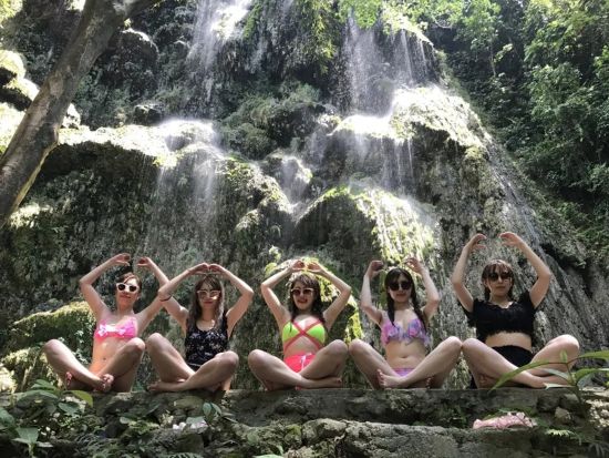 ジンベイザメシュノーケリング+ツマログの滝ツアー　スミロン島シュノーケリング付きプランあり＜日本語ガイド／送迎＞