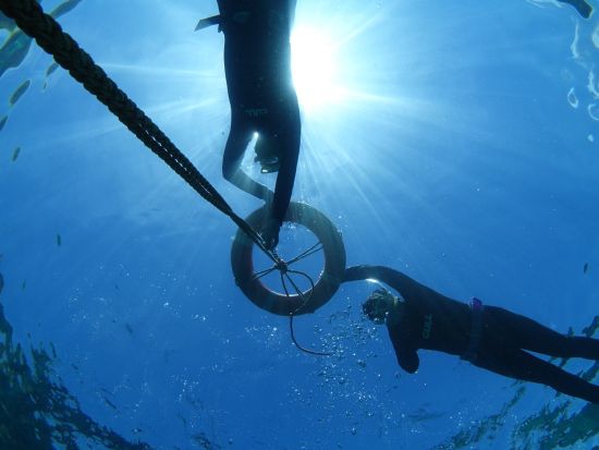 ファンスキンダイビング（素潜り）　八重山諸島の透き通った美しい海を堪能　当日のベストポイントへご案内＜ライセンスカード必須／昼食付き／石垣島市街地送迎可＞