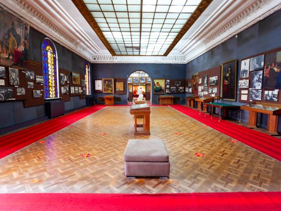 【プライベートツアー】世界遺産 古都ムツヘタの教会とゴリ ウプリスツィ洞穴住居跡＜車＋ガイド貸切／昼食付／トビリシ発＞