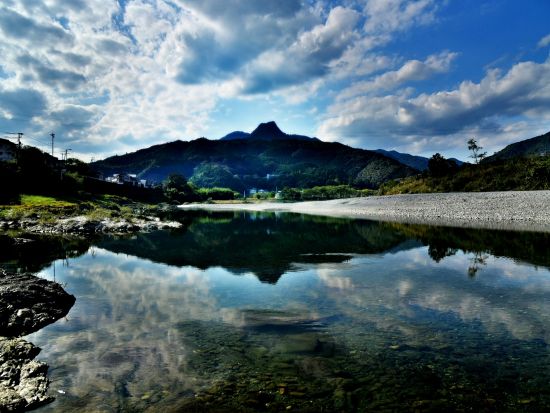 貸切観光タクシー 朝ドラ主人公「日本の植物学の父」牧野富太郎博士ゆかりの地を巡る旅！牧野植物園＋生誕地佐川町 牧野公園他＜5・7時間／高知龍馬空港・高知市内発＞