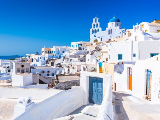 サントリーニ島3つの村を散策☆メサゴニア村＋ピルゴス村＋イア村夕日鑑賞バスツアー＜4月～10月／英語／サントリーニ島＞