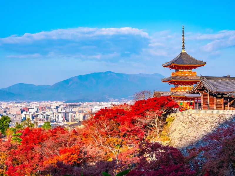 Japan_Kyoto_Kiyomizu dera_pixta_90815583
