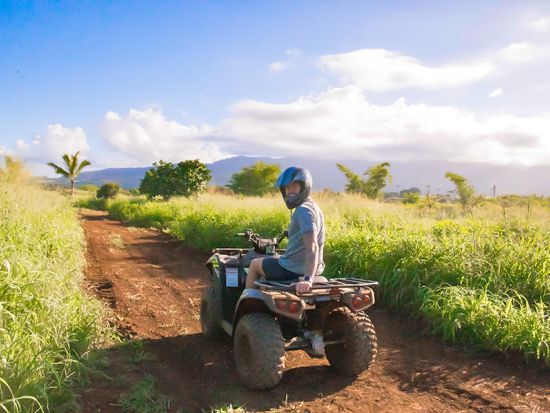 ノースショア・ステーブルズ　四輪バギー体験（45分） 12歳～運転OK！ハワイでも数少ない1人乗りATVで海岸線と山々を巡るオフロードコース
