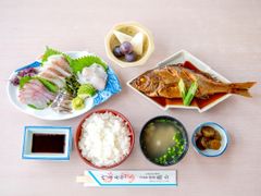 魚正昼食