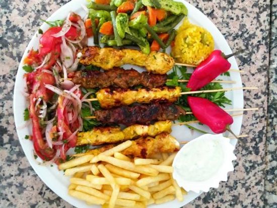 ミデルト昼食(串焼き)