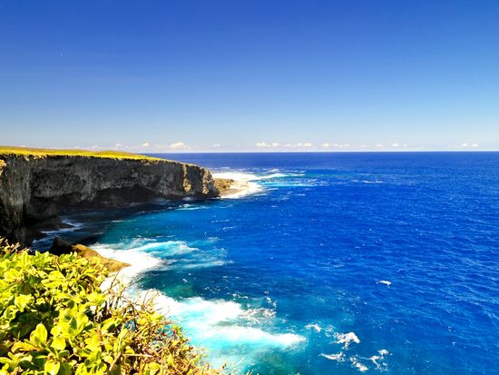 Saipan_Banzai Cliff_shutterstock_518250751