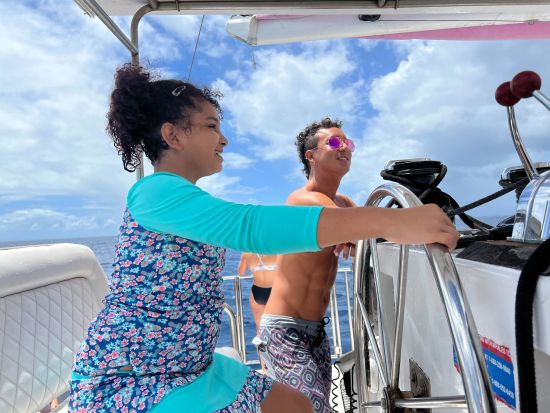 ウミガメシュノーケリング　ウミガメとの遭遇率が高い、ワイキキ沖のタートルキャニオンでシュノーケリング！＜英語スタッフ／ワイキキ発＞