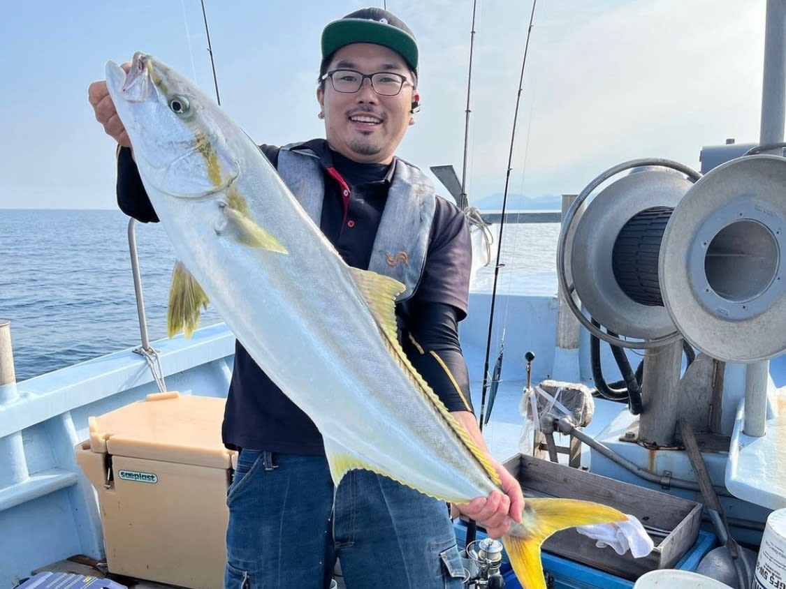 地元漁師と船釣りツアー ベストスポットでジギングを楽しもう！釣った