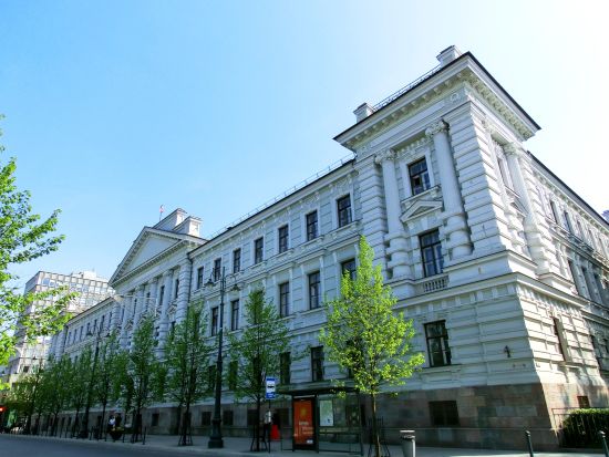 ヴィリニュス市内 半日観光ツアー　ソビエト時代の遺産に出会う ＜ガイド貸切／ヴィリニュス発＞