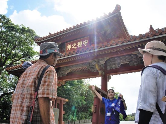 ガイドと歩く！那覇まちま～い　首里城物語り ＜午前・午後／那覇首里城公園発＞