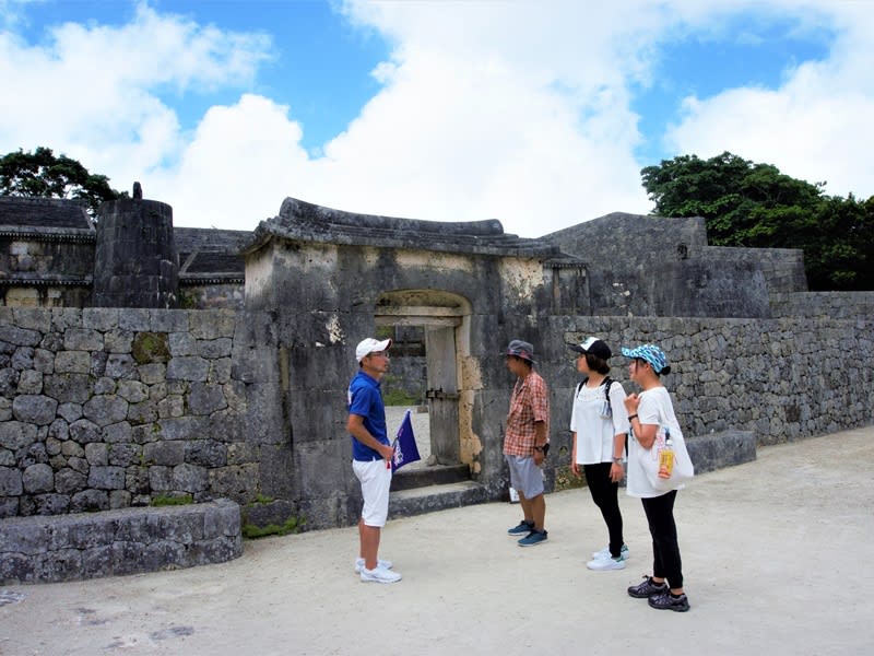 首里城・斎場御嶽 (沖縄の世界遺産) | 沖縄の観光・オプショナルツアー専門 VELTRA(ベルトラ)