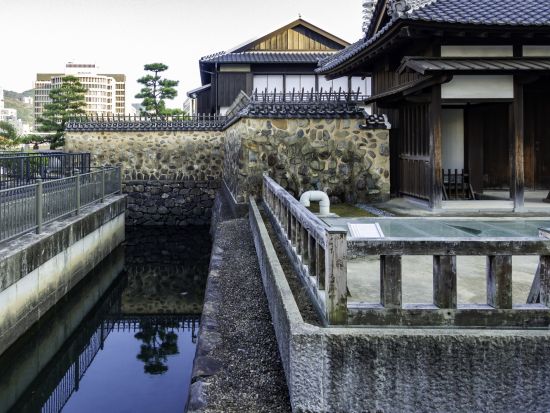 出島散策ツアー　知識豊富な地元ガイドがご案内！19世紀初めにタイムスリップしたような空間を歩こう＜午前・午後／約2時間／長崎市＞