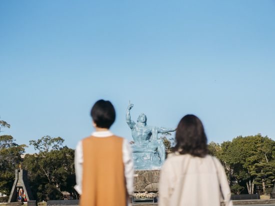 長崎市内散策ツアー　原爆落下中心地＋平和公園＋国立長崎原爆死没者追悼平和祈念館＋浦上天主堂 ＜午前・午後／約2時間／長崎市＞
