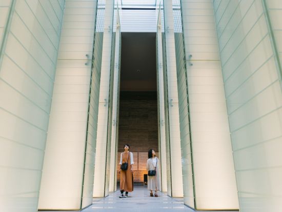 長崎市内散策ツアー　原爆落下中心地＋平和公園＋国立長崎原爆死没者追悼平和祈念館＋浦上天主堂 ＜午前・午後／約2時間／長崎市＞