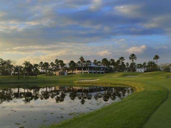 ロータスバレーゴルフリゾート　送迎付きゴルフツアー＜ホテル送迎空港送迎選択可／日本語ガイド付／カート代込＞