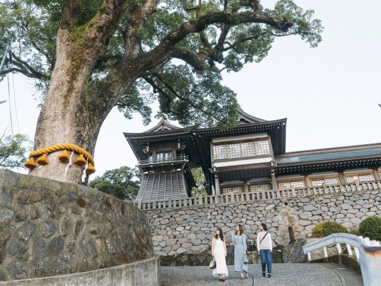 神社散策ツアー　諏訪神社＋松森天満宮＋伊勢宮＋中川八幡神社　地元ガイドと楽しむ街歩き ＜午前・午後／約2時間／長崎市＞