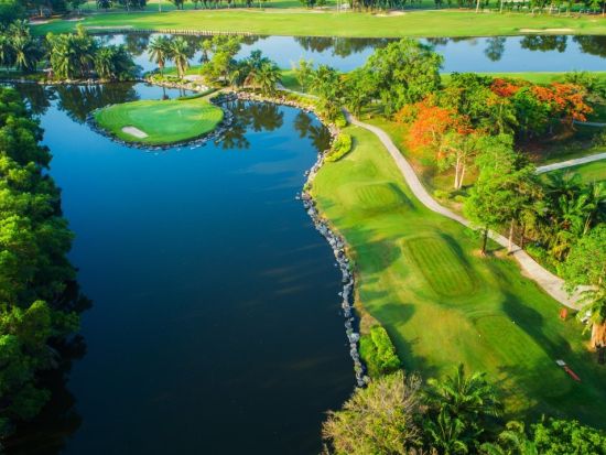 スパプルック ゴルフクラブ　送迎付きゴルフツアー＜ホテル送迎／空港送迎選択可／日本語ガイド付＞