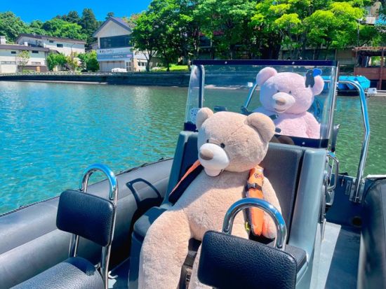 【愛犬愛猫連れOK】十和田湖パワーボートクルーズ　7つの海を旅したプロの航海士が秘境へご案内！＜4～11月／十和田湖＞by リブパイオニア