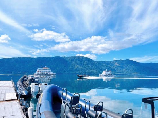 【愛犬愛猫連れOK】十和田湖パワーボートクルーズ　7つの海を旅したプロの航海士が秘境へご案内！＜4～11月／十和田湖＞by リブパイオニア