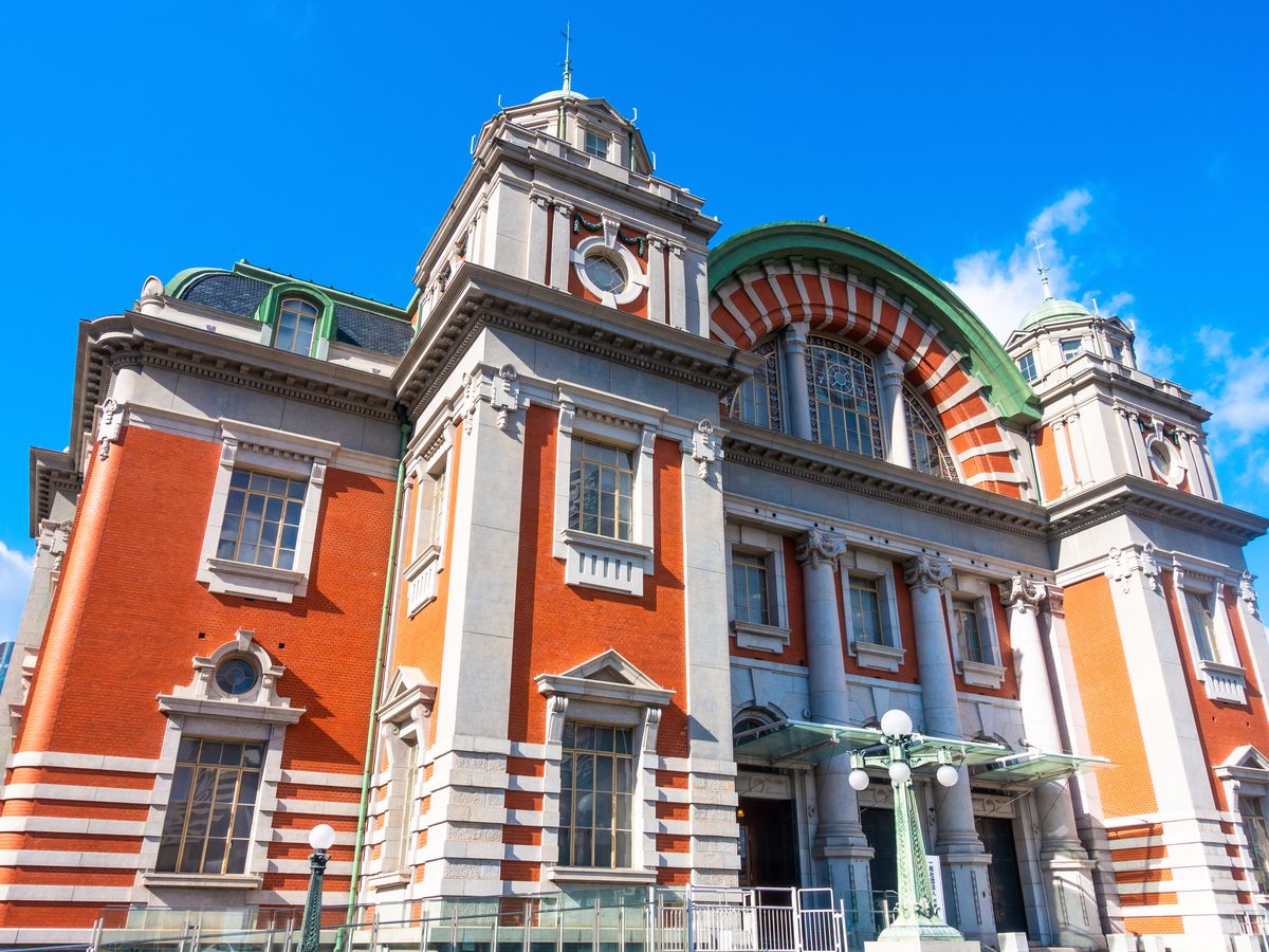 CITY CENTRAL PUBLIC HALL_pixta_47388317_XL