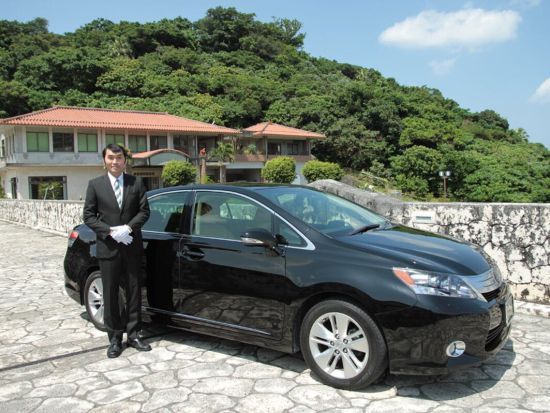 【空港送迎】那覇空港⇔ホテル　沖縄本島全域へ送迎可能！＜貸切空港送迎／最大9名＞