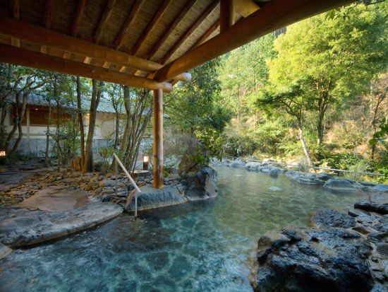 福岡市内発着観光タクシー 嬉野観光コース　嬉野温泉街＋肥前吉田焼 窯元会館＋うれしの茶交流館「チャオシル」＜最大9名／7.5時間／福岡市内送迎可＞