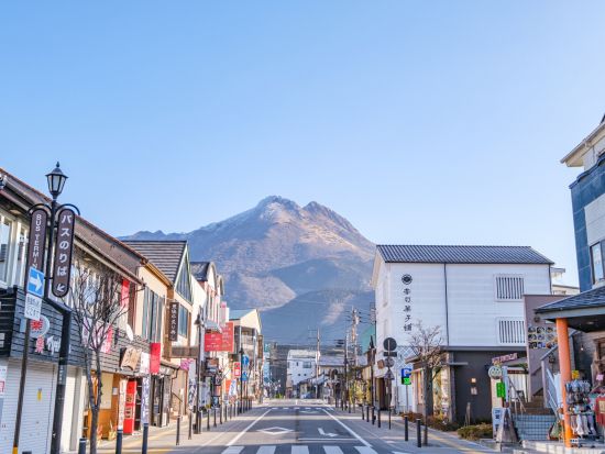 【阿蘇市内発／別府市内着】貸切観光タクシー　阿蘇山中岳火口＋大観峰＋やまなみハイウェイ＋湯布院観光＋別府地獄めぐり ＜約8時間＞by 熊本タクシー