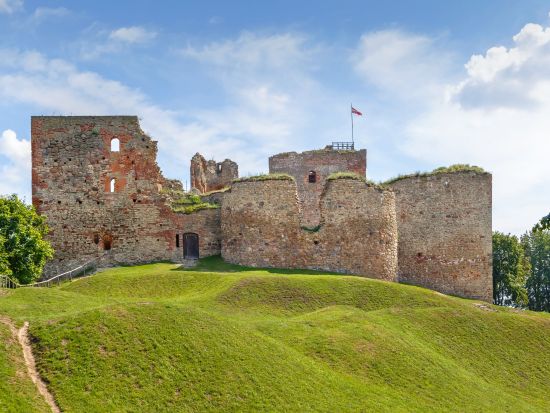 ルンダーレ宮殿　半日観光ツアー ＜車＋ガイド貸切／日本語または英語ガイド／リーガ発＞