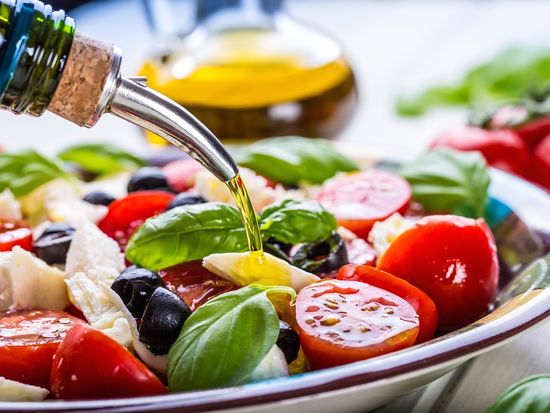 Caprese Salad_Olive Oil_Shutterstock