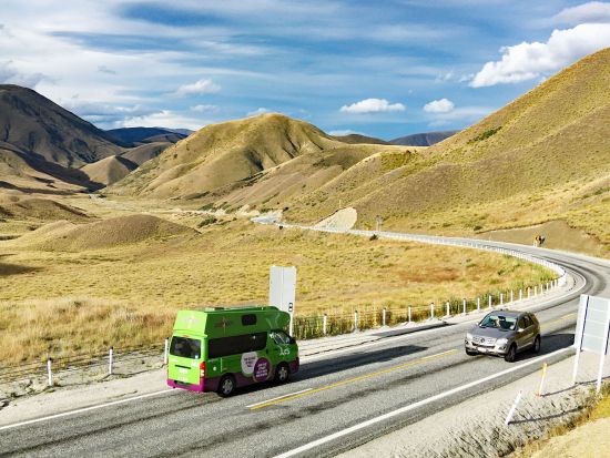 クイーンズタウン⇔マウントクック・テカポ 観光送迎サービス 世界遺産アオラキ・マウントクック国立公園での軽ハイキング付き＜9～5月／日本語ドライバーガイド＞
