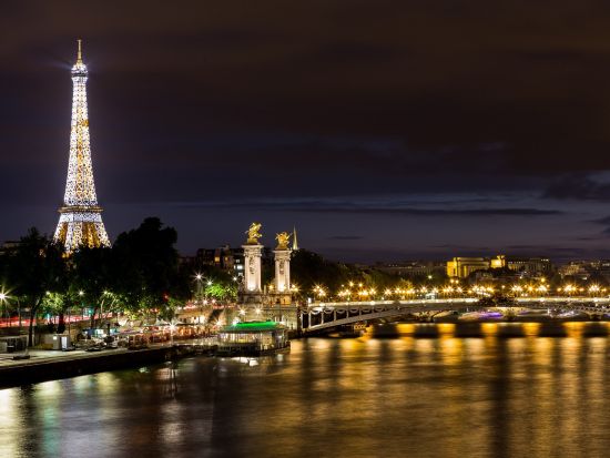 ムーランルージュ(Moulin Rouge)観賞ツアー＋セーヌ川クルーズチケット予約＜シャンパン付／日本語オーディオガイド＞by ParisCityVision