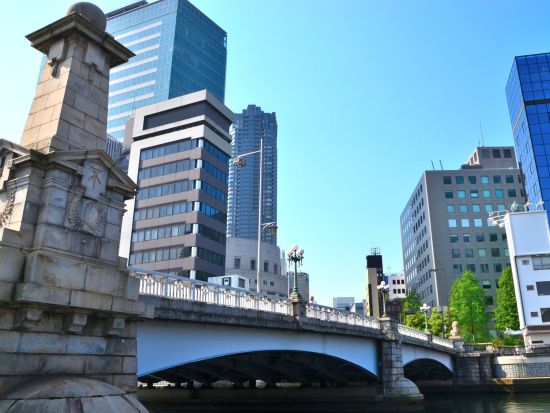 水上バス「アクアライナー」でリバークルーズ！天満橋、大阪城のトンネル等水の都大阪の名所、旧跡を川面から散策＜約40分／大阪城港・八軒家浜着場発＞by大阪水上バス
