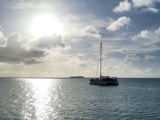 ジェードレディーIII サンセットクルーズ  ディナー付きプランあり＜2ドリンク付き／送迎付／月・火・木・土＞