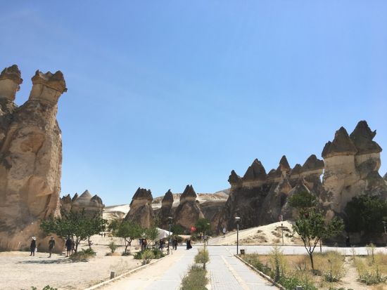 世界遺産カッパドキア 1泊2日ツアー　王道スポット網羅のレッドツアー　洞窟ホテル泊　気球付きプランあり＜貸切／日本語ガイド／カッパドキア発＞