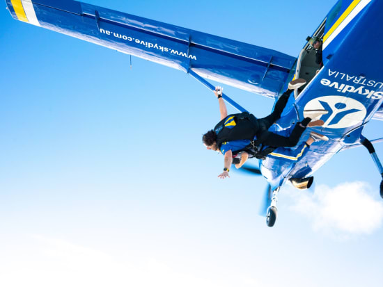 グレートオーシャンロード　スカイダイビング 「世界一美しい海岸道路」を上空4,572メートルから眺望！＜英語インストラクター＞