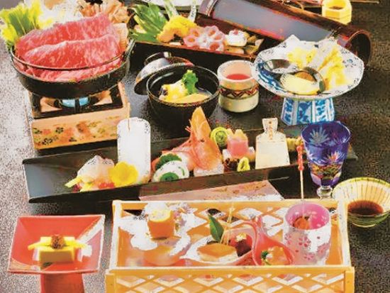 【上野駅発】群馬県 伊香保温泉行きツアー JR＋福一1泊2日 こだわりの厳選素材を使った和食会席 予約と同時に座席指定！