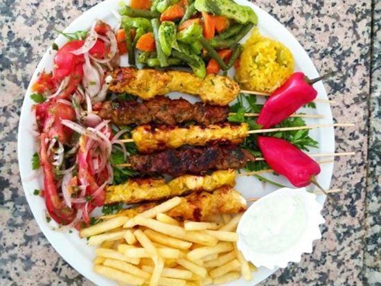 ミデルト昼食(串焼き)