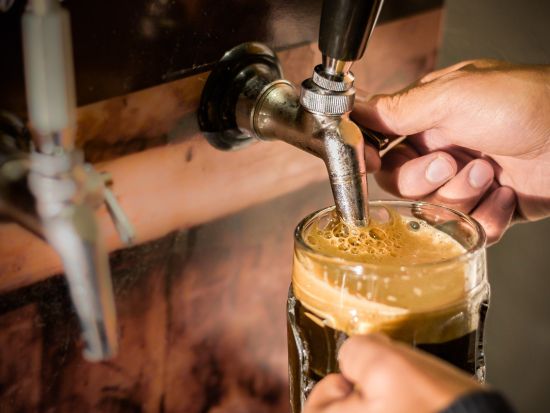 ロンドン食べ歩き7か所！人気のバラ・マーケットとパブを巡る ロンドンブリッジ グルメ＋観光ウォーキングツアー＜英語／少人数制／３時間＞