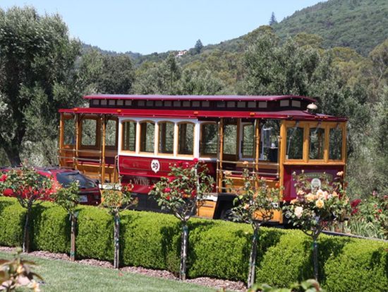 Sonoma-Valley-Wine-Trolley-2