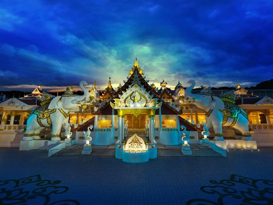 カーニバルマジックプーケット入場券　華やかな光に包まれたタイ・スタイルのカーニバルを堪能＜往復シャトル＞