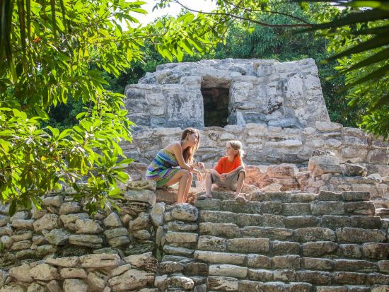 リビエラマヤの2大遺跡（トゥルム遺跡＋コバ遺跡）＋セノーテ周遊ツアー＜混載／1日／昼食／英語ガイド／ホテル送迎プランあり／カンクンorリビエラマヤ発＞