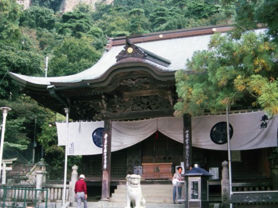 貸切観光タクシー 東讃五大寺まいり 人数に合わせた車種で巡る旅＜5時間／1-8名／選べる送迎場所／高松市発着＞