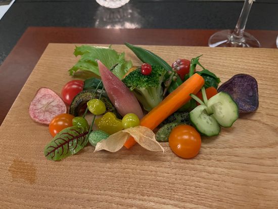 ファームで取った野菜はここで出てきます